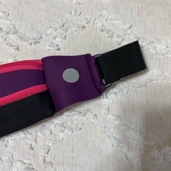 Nathan Pink/Purple 5K Running Belt - Picture 2 of 6